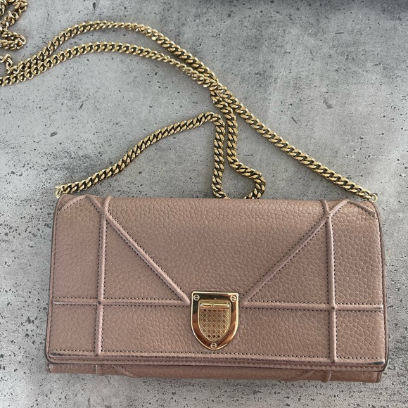 Dior clutch - Picture 1 of 6